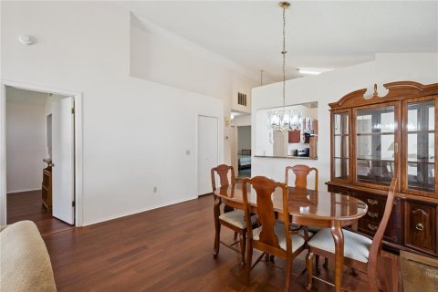 Villa ou maison à vendre à Apopka, Floride: 2 chambres, 103.77 m2 № 2299866 - photo 6