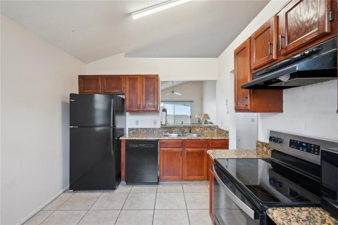 Villa ou maison à vendre à Apopka, Floride: 2 chambres, 103.77 m2 № 2299866 - photo 11