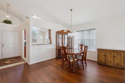 Villa ou maison à vendre à Apopka, Floride: 2 chambres, 103.77 m2 № 2299866 - photo 4