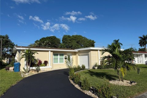 Villa ou maison à vendre à Sunrise, Floride: 2 chambres, 119.1 m2 № 1956006 - photo 1