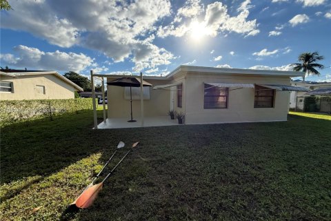 Villa ou maison à vendre à Sunrise, Floride: 2 chambres, 119.1 m2 № 1956006 - photo 18