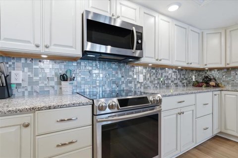 Купить кондоминиум в Клируотер, Флорида 6 комнат, 128.21м2, № 2409785 - фото 19
