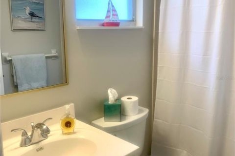 House in Sarasota, Florida 2 bedrooms, 137.5 sq.m. № 2099759 - photo 19
