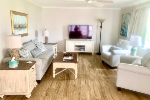 House in Sarasota, Florida 2 bedrooms, 137.5 sq.m. № 2099759 - photo 9