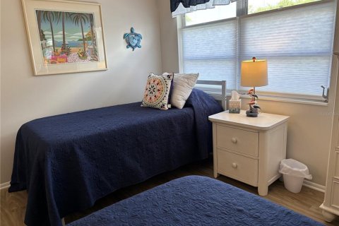 House in Sarasota, Florida 2 bedrooms, 137.5 sq.m. № 2099759 - photo 25