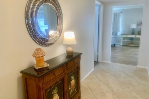House in Sarasota, Florida 2 bedrooms, 137.5 sq.m. № 2099759 - photo 3