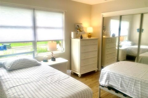 House in Sarasota, Florida 2 bedrooms, 137.5 sq.m. № 2099759 - photo 8