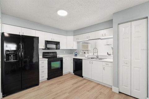 Villa ou maison à vendre à Palmetto, Floride: 3 chambres, 153.01 m2 № 2141323 - photo 13