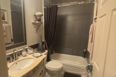 House in Homestead, Florida 4 bedrooms, 203.55 sq.m. № 1072571 - photo 1