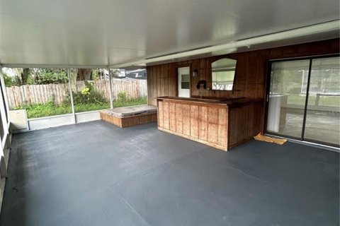 House in Lutz, Florida 3 bedrooms, 135.08 sq.m. № 1907737 - photo 24