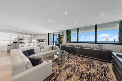 Condo in Sunny Isles Beach, Florida, 4 bedrooms № 2146103 - photo 26