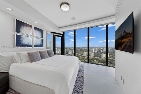Condo in Sunny Isles Beach, Florida, 4 bedrooms № 2146103 - photo 30