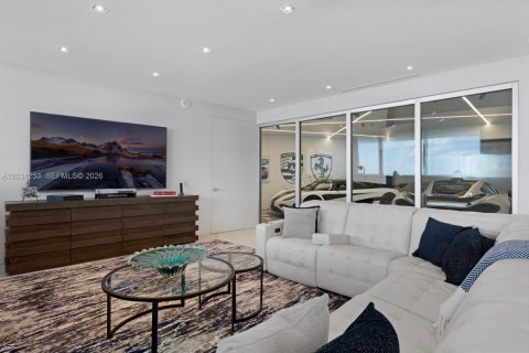Condo in Sunny Isles Beach, Florida, 4 bedrooms № 2146103 - photo 28