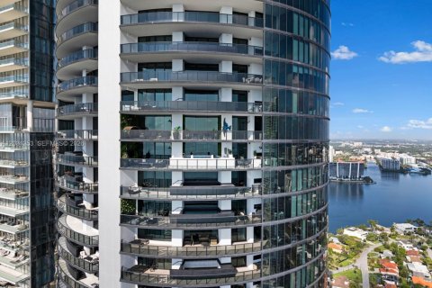 Condo in Sunny Isles Beach, Florida, 4 bedrooms № 2146103 - photo 7