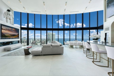Condo in Sunny Isles Beach, Florida, 4 bedrooms № 2146103