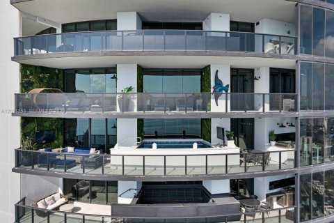 Condo in Sunny Isles Beach, Florida, 4 bedrooms № 2146103 - photo 13