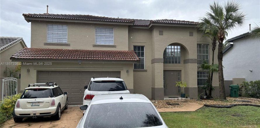 Villa ou maison à Hialeah, Floride 3 chambres, 171.31 m2 № 1883847