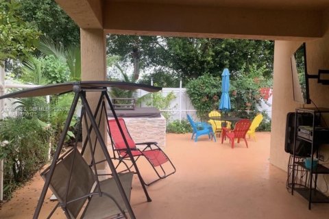 Casa en alquiler en Homestead, Florida, 3 dormitorios, 191.19 m2 № 2026431 - foto 18