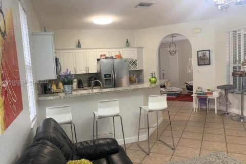 Casa en alquiler en Homestead, Florida, 3 dormitorios, 191.19 m2 № 2026431 - foto 4