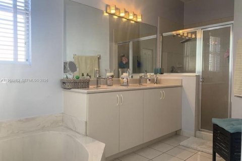 Casa en alquiler en Homestead, Florida, 3 dormitorios, 191.19 m2 № 2026431 - foto 12