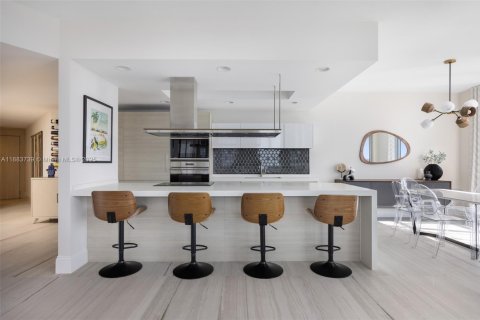 Condominio en alquiler en North Miami Beach, Florida, 3 dormitorios, 206.15 m2 № 1978432 - foto 6