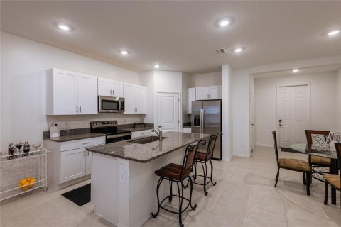 Touwnhouse à vendre à Tampa, Floride: 3 chambres, 148.27 m2 № 2132392 - photo 8
