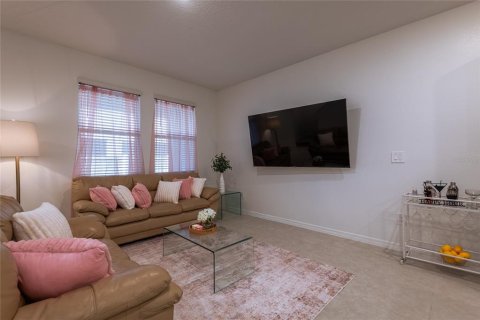 Touwnhouse à vendre à Tampa, Floride: 3 chambres, 148.27 m2 № 2132392 - photo 4