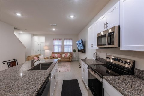 Touwnhouse à vendre à Tampa, Floride: 3 chambres, 148.27 m2 № 2132392 - photo 9
