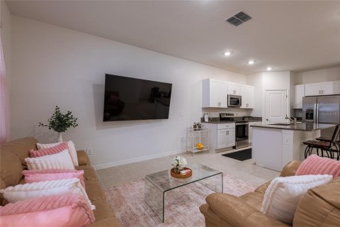 Touwnhouse à vendre à Tampa, Floride: 3 chambres, 148.27 m2 № 2132392 - photo 3