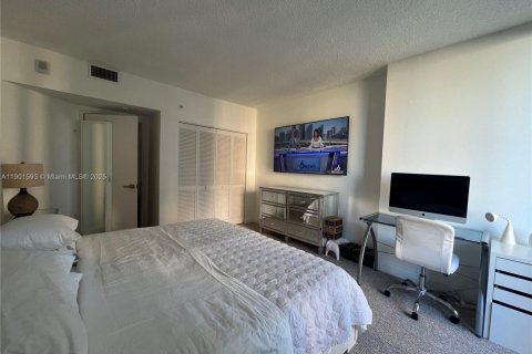 Купить кондоминиум в Майами, Флорида 2 спальни, 118.73м2, № 2088561 - фото 8
