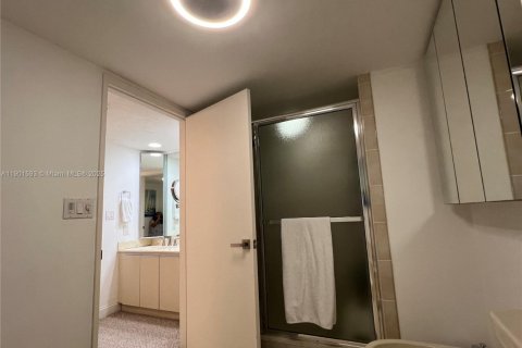 Купить кондоминиум в Майами, Флорида 2 спальни, 118.73м2, № 2088561 - фото 21