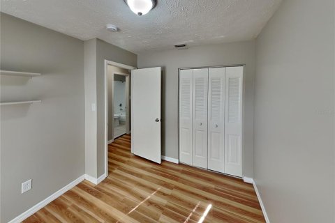 Casa en alquiler en Brandon, Florida, 3 dormitorios, 104.98 m2 № 2117657 - foto 15
