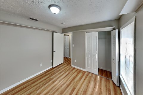 Casa en alquiler en Brandon, Florida, 3 dormitorios, 104.98 m2 № 2117657 - foto 12