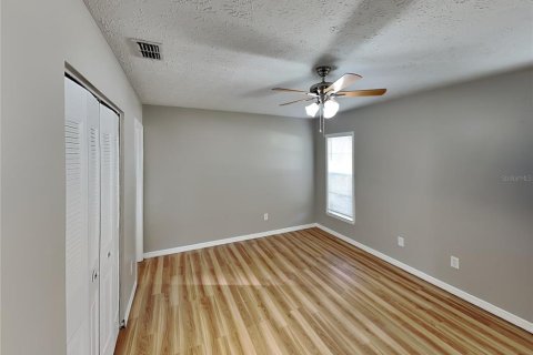 Casa en alquiler en Brandon, Florida, 3 dormitorios, 104.98 m2 № 2117657 - foto 9