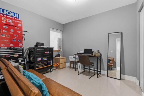 Casa en venta en Miami, Florida, 2 dormitorios, 86.21 m2 № 1953569 - foto 15