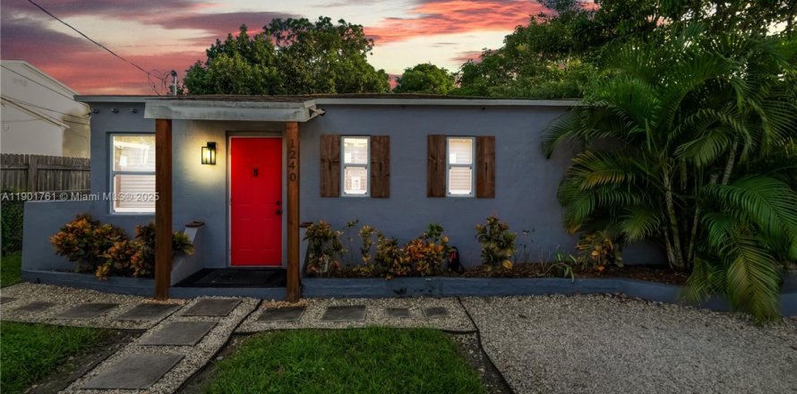 Casa en Miami, Florida 2 dormitorios, 86.21 m2 № 1953569