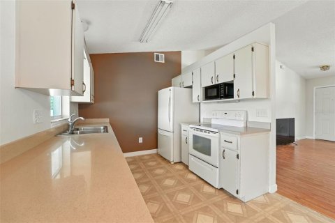 Casa en venta en Mascotte, Florida, 3 dormitorios, 104.05 m2 № 1915184 - foto 12