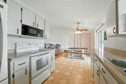 Casa en venta en Mascotte, Florida, 3 dormitorios, 104.05 m2 № 1915184 - foto 11