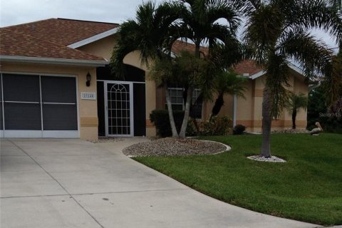 Villa ou maison à louer à Port Charlotte, Floride: 3 chambres, 175.68 m2 № 1829363 - photo 2