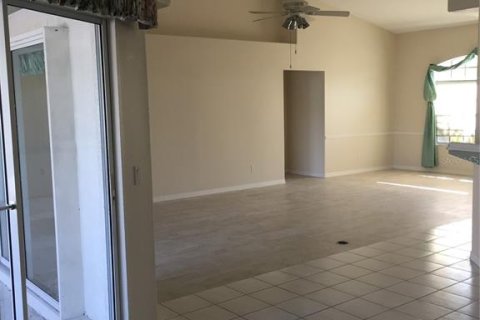 Villa ou maison à louer à Port Charlotte, Floride: 3 chambres, 175.68 m2 № 1829363 - photo 20