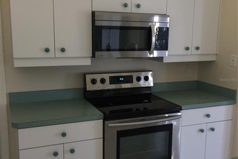 Villa ou maison à louer à Port Charlotte, Floride: 3 chambres, 175.68 m2 № 1829363 - photo 11