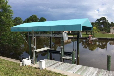 Villa ou maison à louer à Port Charlotte, Floride: 3 chambres, 175.68 m2 № 1829363 - photo 3