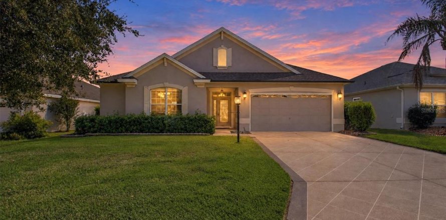 Villa ou maison à The Villages, Floride 3 chambres, 192.77 m2 № 2396319