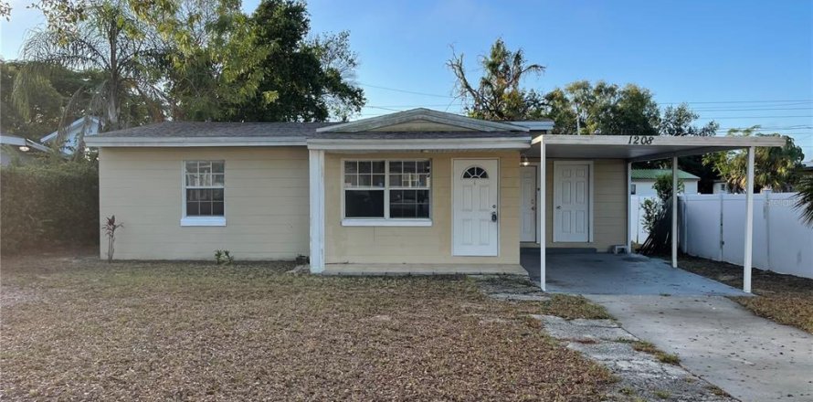 Casa en Lake Wales, Florida 3 dormitorios, 127.65 m2 № 2150121
