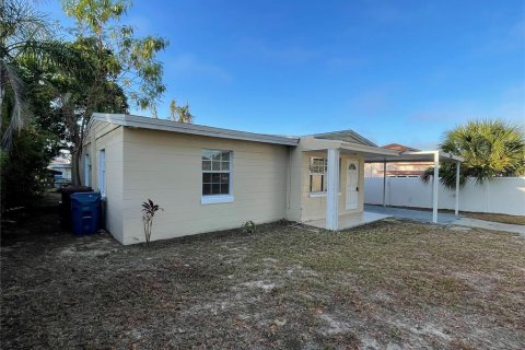 Casa en alquiler en Lake Wales, Florida, 3 dormitorios, 127.65 m2 № 2150121 - foto 2
