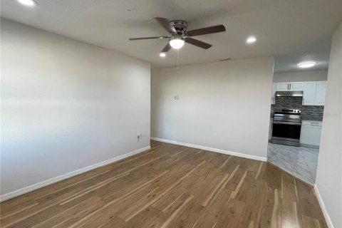 Casa en alquiler en Lake Wales, Florida, 3 dormitorios, 127.65 m2 № 2150121 - foto 5