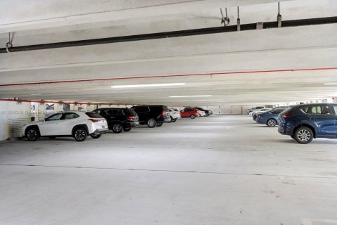 Снять в аренду кондоминиум в Плантация, Флорида 2 спальни, 92.9м2, № 1954685 - фото 30