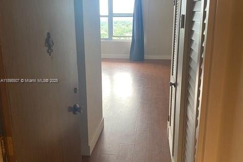 Снять в аренду кондоминиум в Майами-Бич, Флорида 1 спальня, 67.45м2, № 1947671 - фото 10