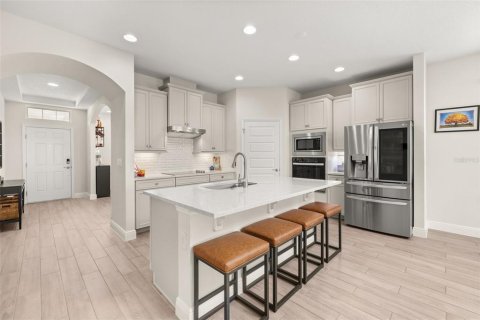 House in Winter Garden, Florida 4 bedrooms, 272.3 sq.m. № 2342054 - photo 13