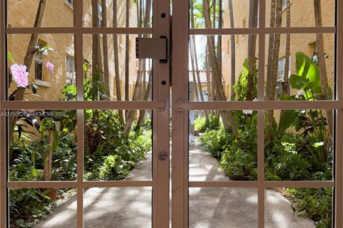 Condominio en venta en Miami Beach, Florida, 1 dormitorio, 42.74 m2 № 2192620 - foto 17
